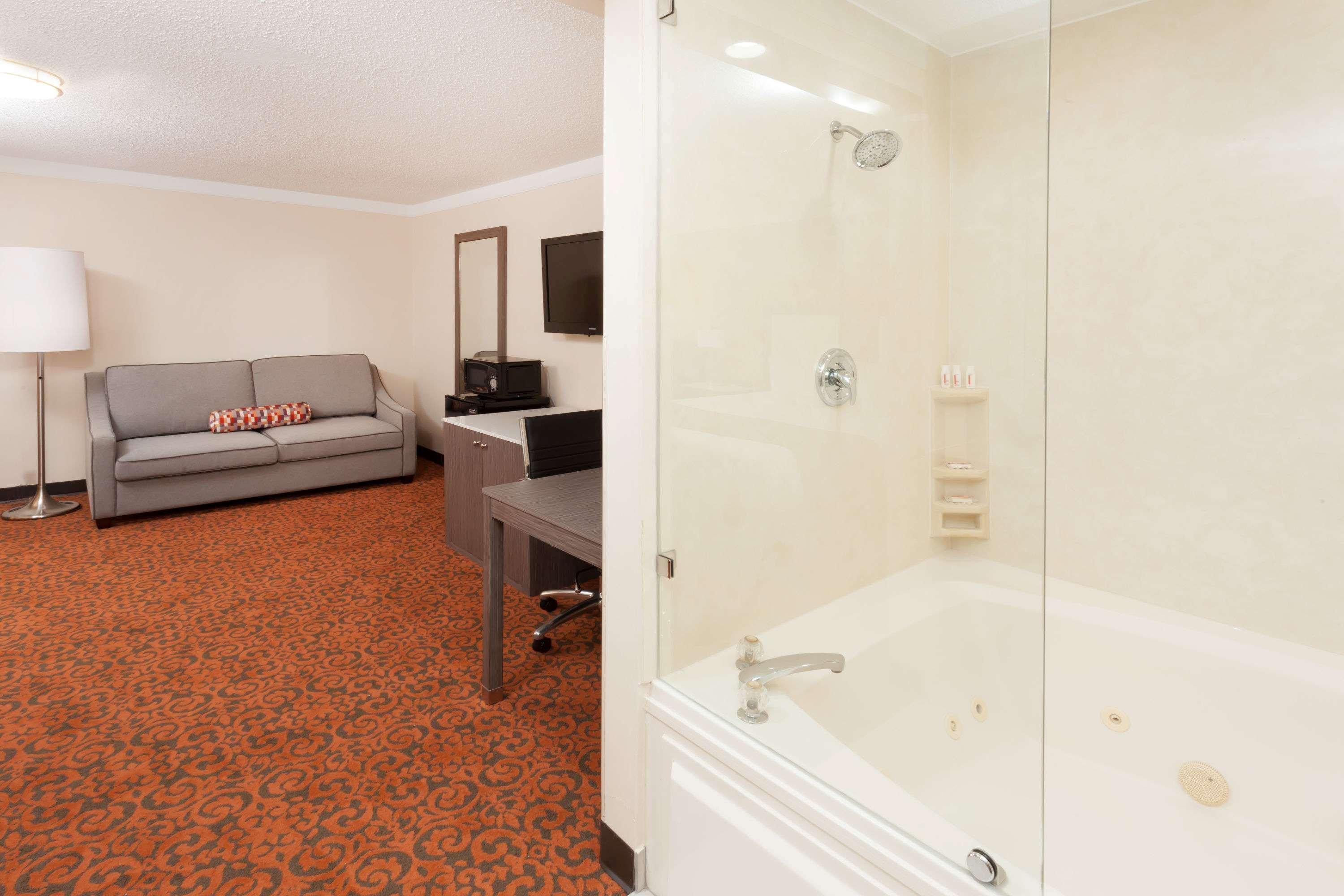 Baymont By Wyndham Chicago/Alsip Hotell Eksteriør bilde